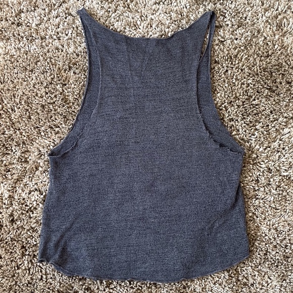 .Distressed. Skull Tank - Picture 5 of 6